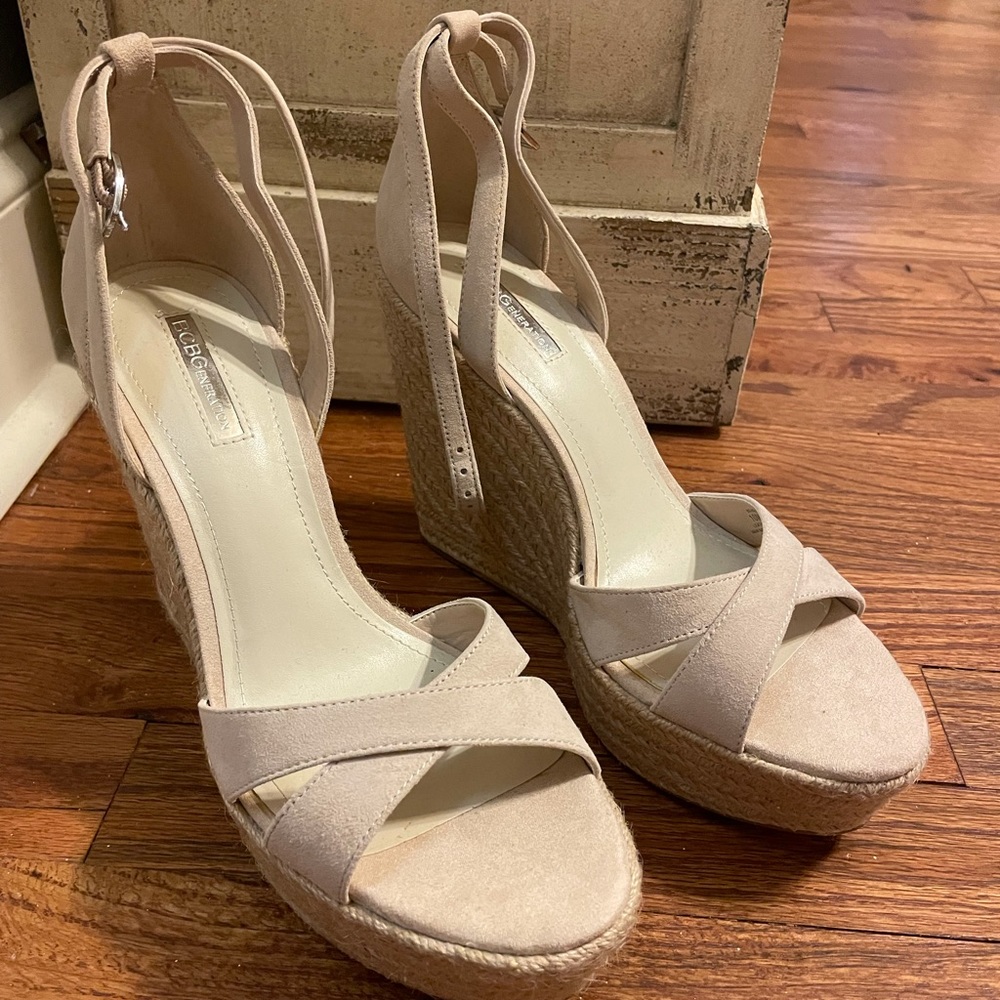 BCBG Generation Wedges